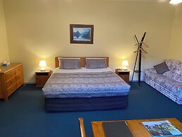 Willowbrook Country Apartments