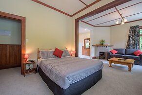 Willowbrook Country Apartments