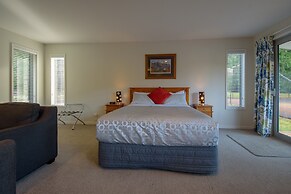 Willowbrook Country Apartments