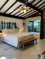 Urikana Boutique Hotel