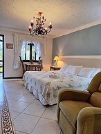 Urikana Boutique Hotel