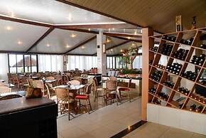 Village Barra Hotel