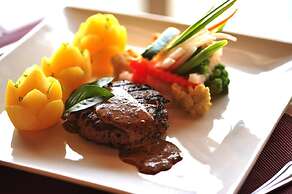 Cocotinos Sekotong, a Boutique Beach Resort & Spa