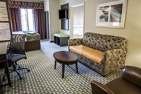 Comfort Suites New Bern near Cherry Point