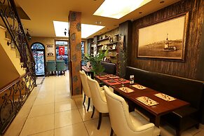 Cumbali Luxury Boutique Hotel