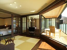 Lake Shikotsu Tsuruga Resort Spa MIZU no UTA