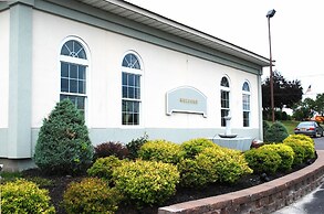 Travelodge by Wyndham Watertown