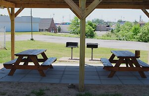 Travelodge by Wyndham Watertown