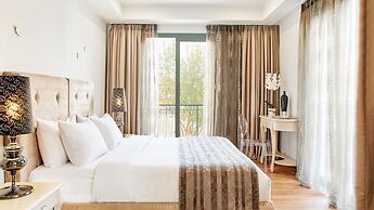 Dioni Boutique Hotel