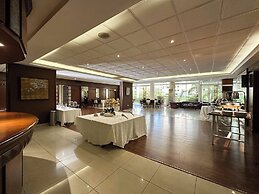 The Cosmopolitan Hotel