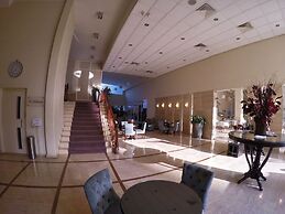 The Cosmopolitan Hotel