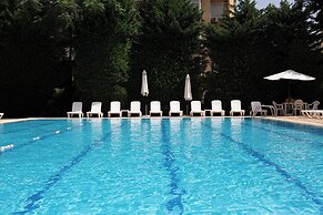 The Cosmopolitan Hotel