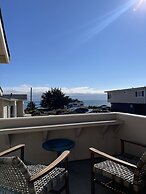 Cambria Landing Inn & Suites