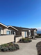 Cambria Landing Inn & Suites