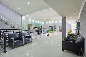 Airport Suites Hotel