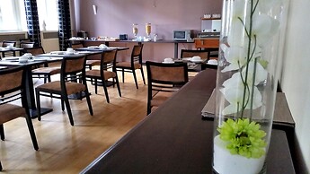 Grand Hotel