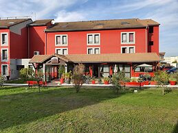 Enzo Hotels Cannes Ecluse by Kyriad Direct