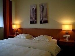 Hotel Acacia
