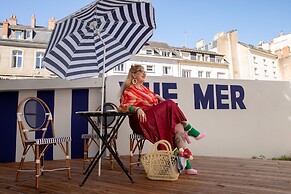 DEMAIN Hôtel & Conciergerie