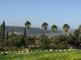 Ein Harod Country Suites & Guesthouse