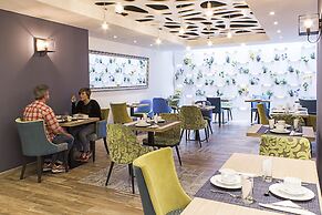 Apartments Hostemplo Suites