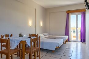 Danelis Studios and Apartments