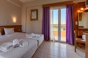 Danelis Studios and Apartments