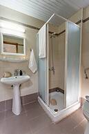 Danelis Studios and Apartments