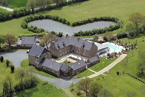 Manoir De Kermodest