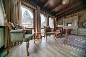 Divan Cave House