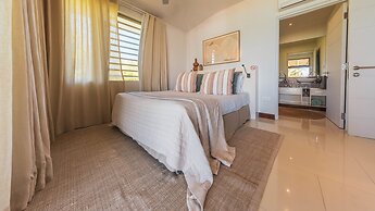 Paradise Beach by Horizon Holidays