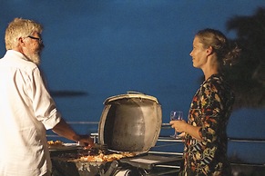 Paradise Beach by Horizon Holidays