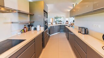 Paradise Beach by Horizon Holidays