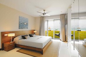 Paradise Beach by Horizon Holidays