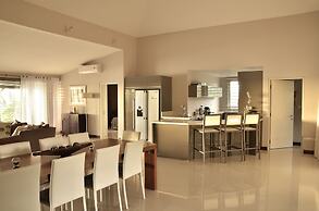 Paradise Beach by Horizon Holidays