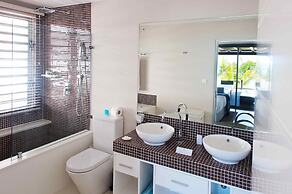 Paradise Beach by Horizon Holidays