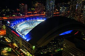 The Ritz-Carlton, Toronto