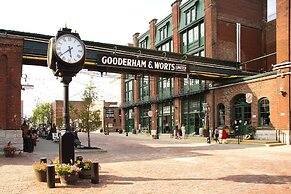 The Ritz-Carlton, Toronto