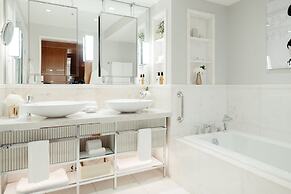 The Ritz-Carlton, Toronto