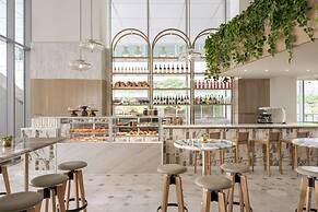 The Ritz-Carlton, Toronto