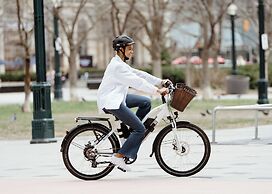 The Ritz-Carlton, Toronto