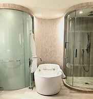 The Ritz-Carlton, Toronto