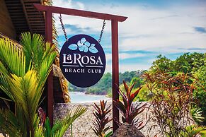 Red Frog Beach Island Resort