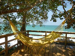 Red Frog Beach Island Resort