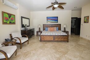 Red Frog Beach Island Resort