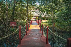 Red Frog Beach Island Resort