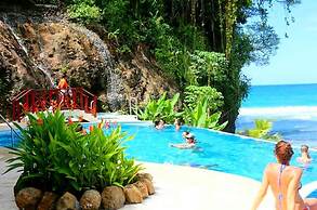 Red Frog Beach Island Resort