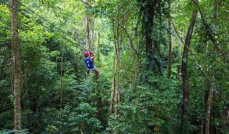 Red Frog Beach Island Resort