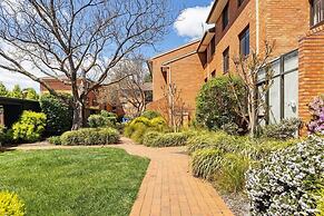 Oxley Court Serviced Apartments