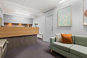 Oxley Court Serviced Apartments